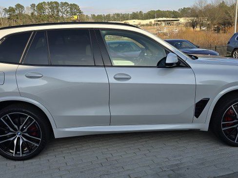 New 2026 BMW X5 sDrive40i w/ M Sport Package image 4