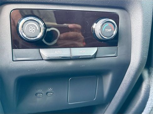 New 2026 Chevrolet Traverse LT w/ LPO, Floor Liner Package image 28