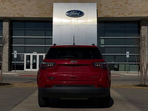 Used 2018 Jeep Compass Sport image 22