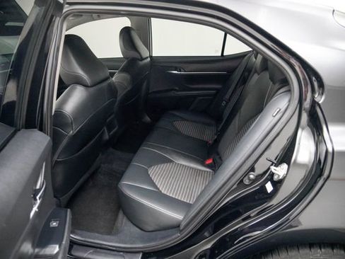 Used 2020 Toyota Camry SE image 24