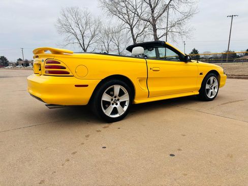 Used 1995 Ford Mustang GT image 31