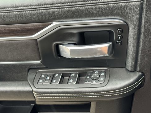 Used 2025 RAM 2500 Laramie AWD/4WD image 26