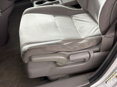 Used 2011 Honda CR-V EX image 15