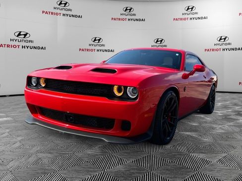 Used 2023 Dodge Challenger SRT Hellcat w/ Driver Convenience Group image 35