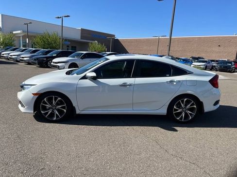 Used 2020 Honda Civic Touring image 9