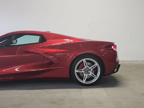 Used 2022 Chevrolet Corvette Stingray Preferred Conv w/ Z51 Performance Package RWD image 7