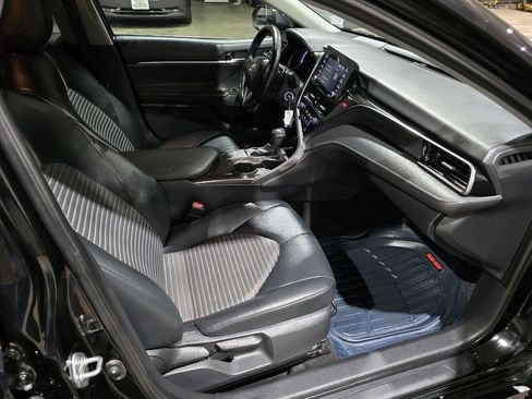 Used 2021 Toyota Camry SE image 35