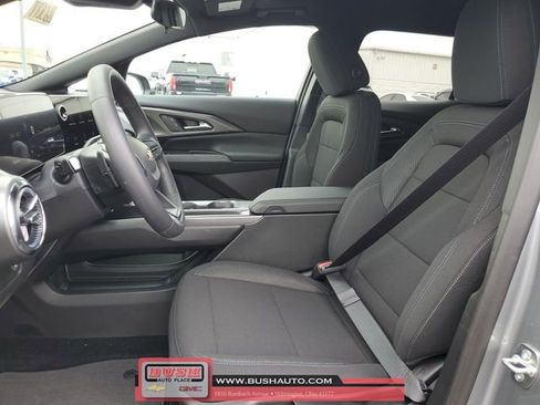 New 2026 Chevrolet Equinox EV LT image 14