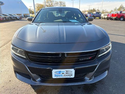 Used 2022 Dodge Charger SXT w/ Cold Weather Package AWD/4WD image 8