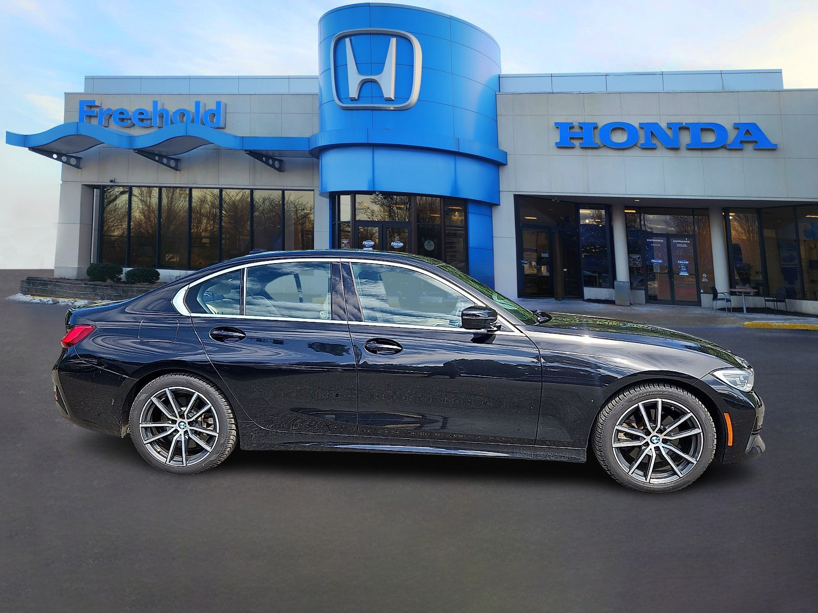 Used 2021 BMW 330i Sedan RWD image 7