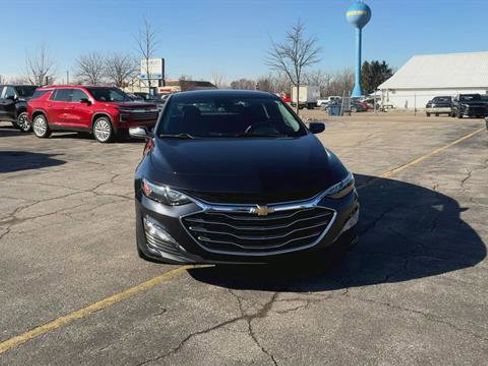 Certified 2023 Chevrolet Malibu LT image 2
