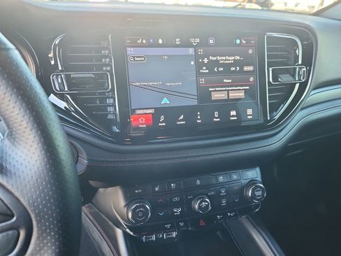 Used 2022 Dodge Durango R/T image 24