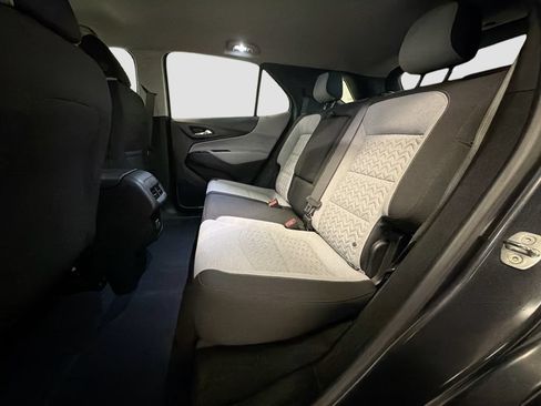Used 2022 Chevrolet Equinox LT AWD/4WD image 36