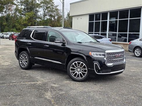 Used 2020 GMC Acadia Denali w/ Technology Package image 2
