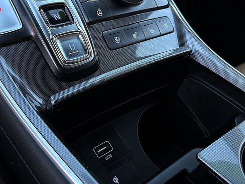 Certified 2023 Hyundai Santa Fe Calligraphy image 17