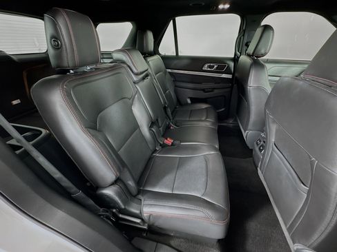 Used 2018 Ford Explorer Sport w/ Equipment Group 401A image 28