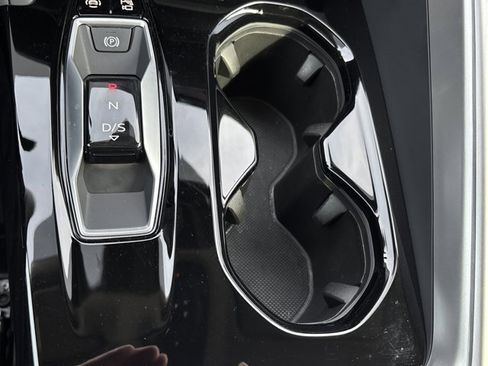 Used 2025 Audi Q5 Premium image 41