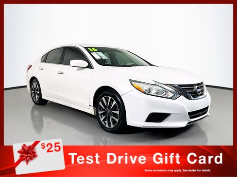 Used 2016 Nissan Altima 2.5 S w/ Power Driver Seat Package FWD image 1