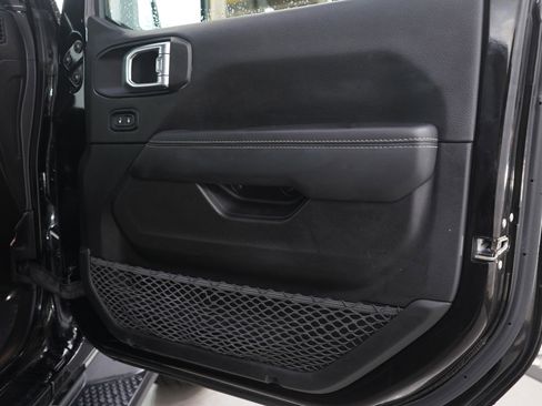 Used 2021 Jeep Wrangler Unlimited Sahara w/ Advanced Safety Group AWD/4WD image 9