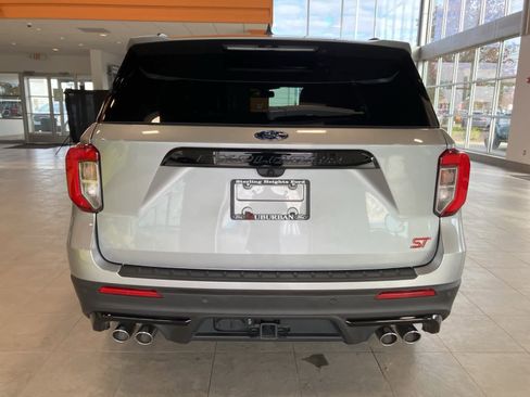 Used 2023 Ford Explorer ST w/ Equipment Group 401A image 6
