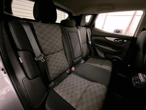 Used 2020 Nissan Rogue Sport SV AWD/4WD image 26