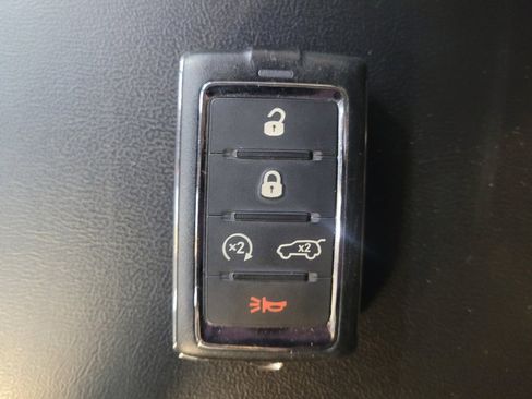 Used 2023 Jeep Grand Cherokee 4WD 4xe image 32