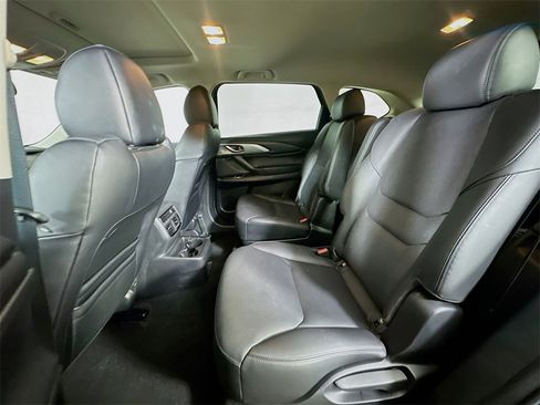 Used 2023 MAZDA CX-9 Touring image 15
