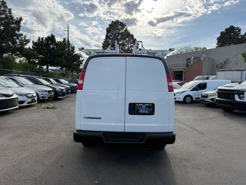 Used 2021 Chevrolet Express 2500 RWD image 5