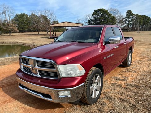 Used 2012 RAM 1500 Big Horn w/ Luxury Group image 9