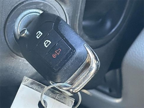 Used 2018 Ford F150 XL w/ Equipment Group 101A Mid image 6