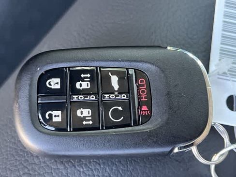 Certified 2026 Honda Odyssey Touring image 21