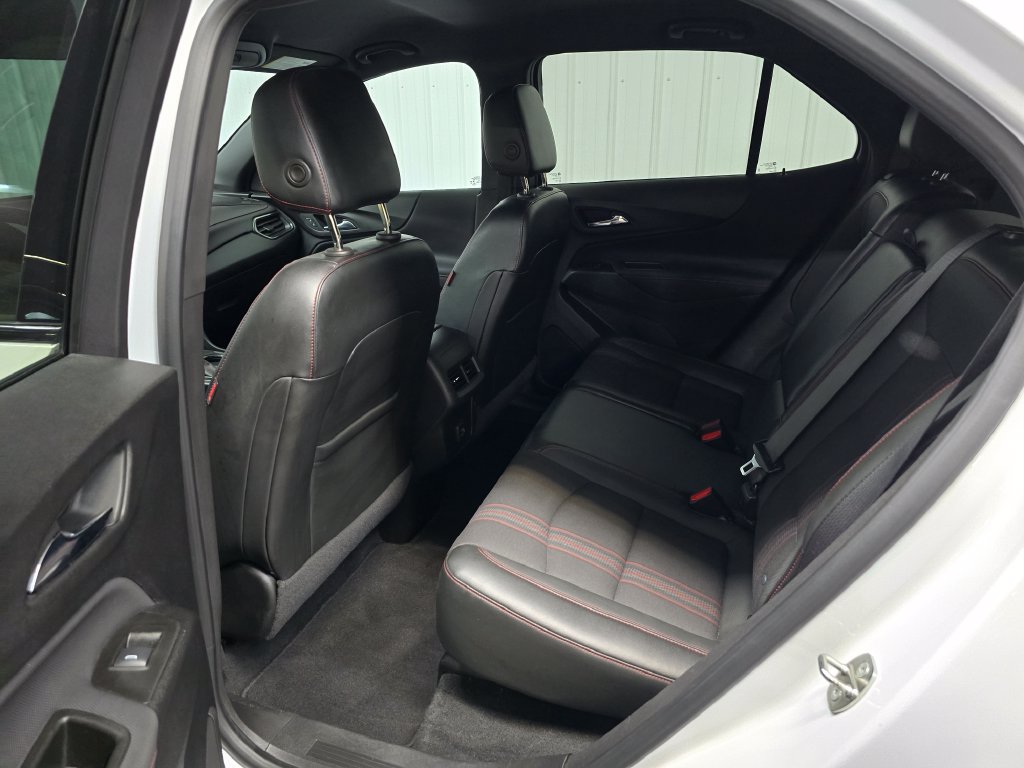 Used 2022 Chevrolet Equinox RS AWD/4WD image 19