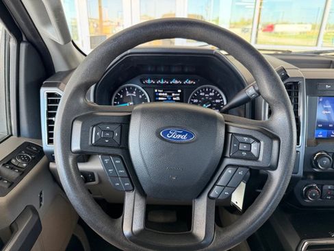 Used 2020 Ford F250 XLT w/ XLT Premium Package AWD/4WD image 12