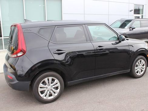 Used 2021 Kia Soul LX FWD image 25