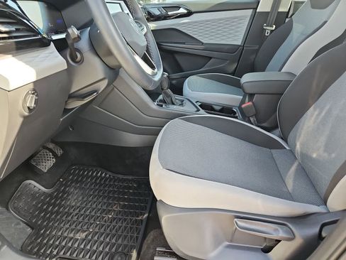 Used 2023 Volkswagen Taos S image 17