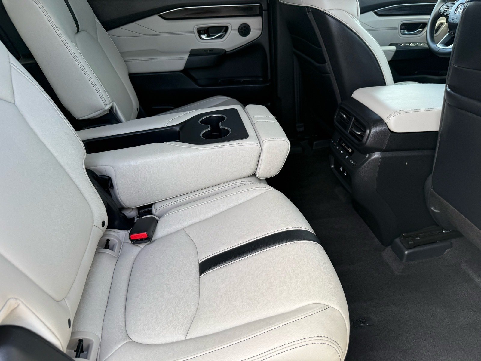 Used 2026 Honda Pilot Touring image 30