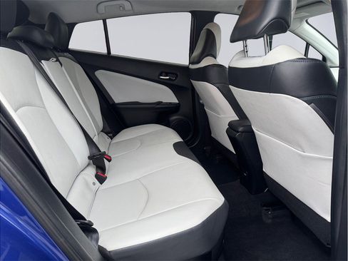 Used 2016 Toyota Prius Four w/ Advanced Technology Package image 24