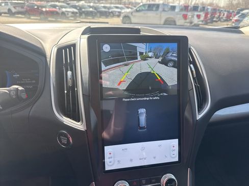 Used 2024 Ford Edge SEL w/ Convenience Package image 15