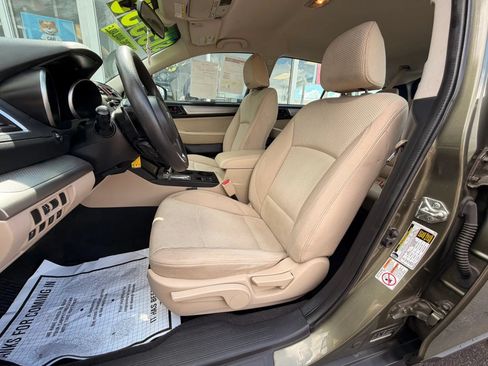 Used 2019 Subaru Outback 2.5i AWD/4WD image 9