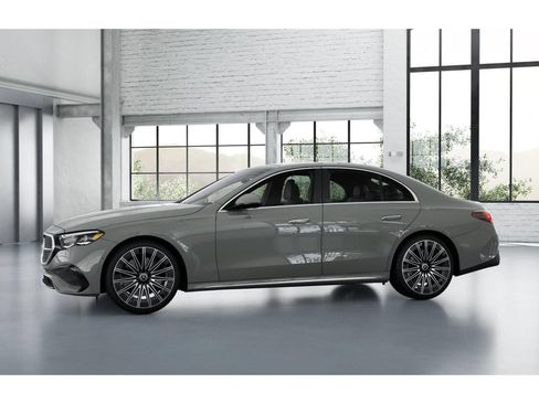 New 2026 Mercedes-Benz E 450 4MATIC Sedan image 36