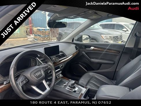 Used 2019 Audi Q5 2.0T Premium Plus w/ Premium Plus Package image 3