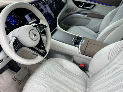 Certified 2023 Mercedes-Benz EQS 580 4MATIC SUV image 17