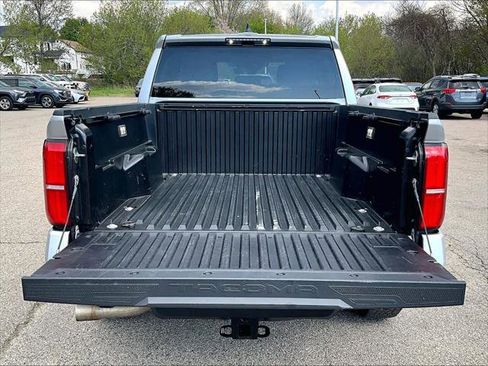 Certified 2024 Toyota Tacoma TRD Off-Road AWD/4WD image 31