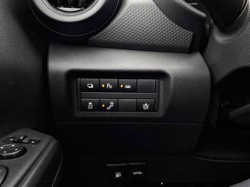 Certified 2025 Nissan Kicks Play S FWD image 20