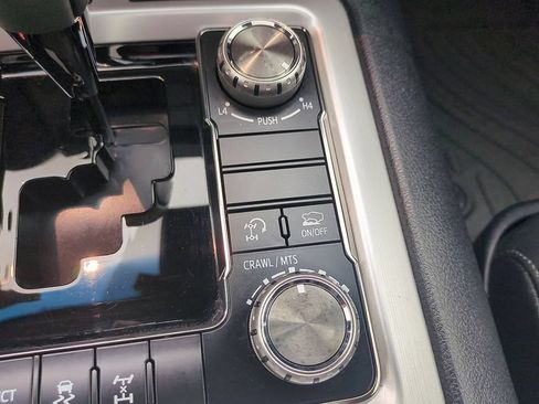 Used 2016 Toyota Land Cruiser w/ Four Season Floor Mat Package AWD/4WD image 20