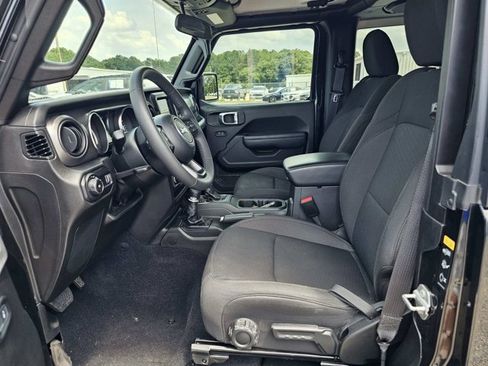 Used 2023 Jeep Wrangler Sport AWD/4WD image 18