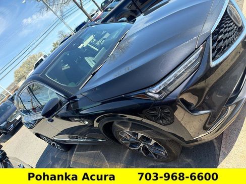 Used 2023 Acura MDX SH-AWD w/ Technology Package image 2