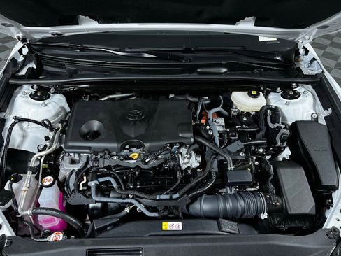 Certified 2025 Toyota Camry LE image 9