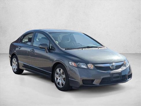 Used 2010 Honda Civic LX image 3