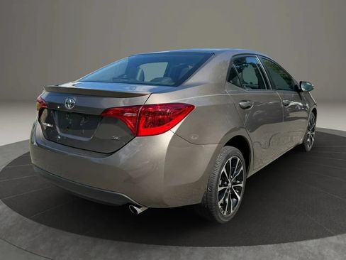 Used 2019 Toyota Corolla SE FWD image 5